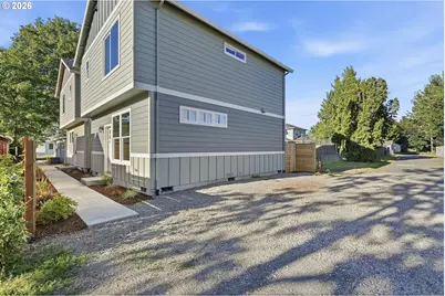 5220 SE Ramona St, Portland, OR 97206 - Photo 1
