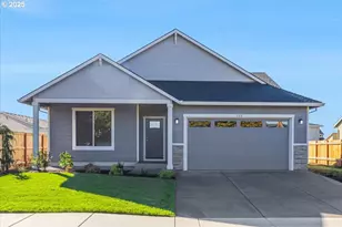 725 E 3rd St, Yamhill, OR 97148 - Photo 1