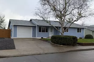 253 S Grove Ln, Sutherlin, OR 97479 - Photo 1