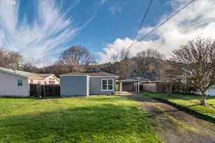 1551 NE Morris St, Roseburg, OR 97470 - Photo 1