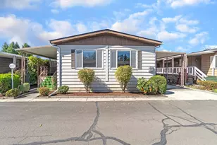 2901 E 2nd St, Newberg, OR 97132 - Photo 1