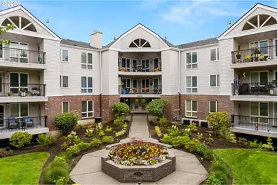 15510 NE Knott St #18, Portland, OR 97230 - Photo 1