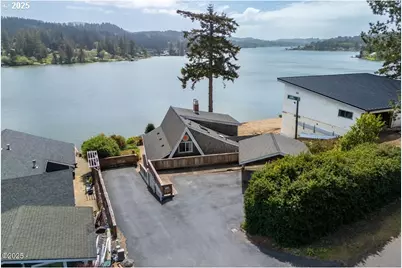 4304 NE 42nd St, Neotsu, OR 97364 - Photo 1