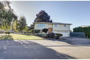 3935 SE Stott Ave, Troutdale, OR 97060 - Photo 1