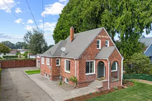 707 3rd St, Woodland, WA 98674 - Photo 1