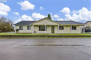 3785 Dove Ln, Eugene, OR 97402 - Photo 1