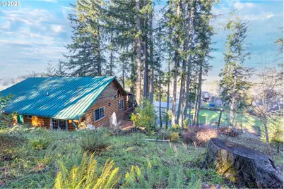 173 Park St, Glide, OR 97443 - Photo 1