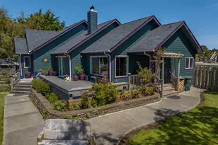 2992 Ruby Ct, Bandon, OR 97411 - Photo 1