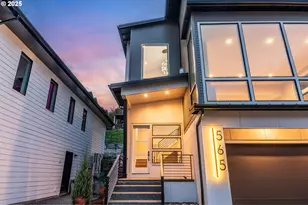 565 W U St, Washougal, WA 98671 - Photo 1