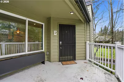 5059 Foothills Dr #E, Lake Oswego, OR 97034 - Photo 1