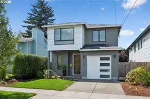 9125 N Clarendon Ave, Portland, OR 97203 - Photo 1