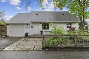 8806 SE Taylor St, Portland, OR 97216 - Photo 1