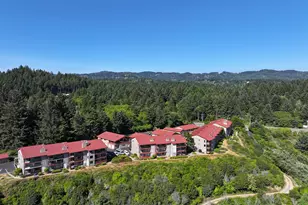 17744 N Hwy 101, Brookings, OR 97415 - Photo 1