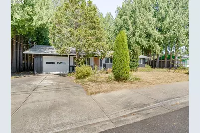 539 E 7th St, La Center, WA 98629 - Photo 1