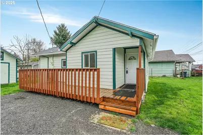 1100 S 7th Ave, Kelso, WA 98626 - Photo 1