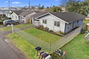 2440 Pine St, Seaside, OR 97138 - Photo 1