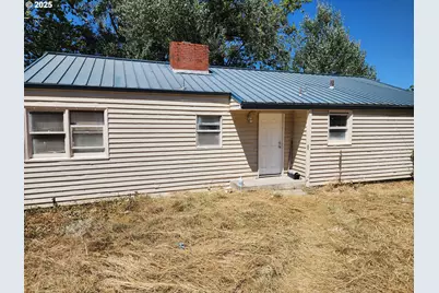 871 Glenbrook Loop Rd, Riddle, OR 97469 - Photo 1