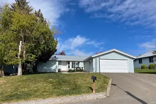 302 Autim St, Enterprise, OR 97828 - Photo 1