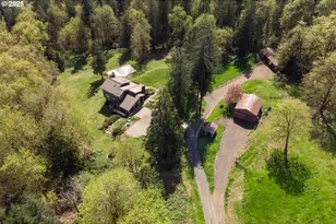 27690 SW Strawberry Hill Dr, Hillsboro, OR 97123 - Photo 1