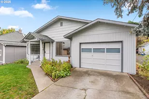 906 Garrison St, The Dalles, OR 97058 - Photo 1