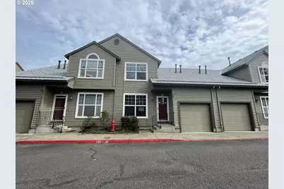 19189 SE Yamhill St #7, Portland, OR 97233 - Photo 1