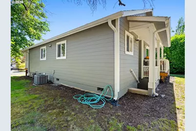5812 N Syracuse St, Portland, OR 97203 - Photo 33