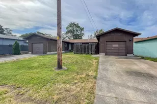 1883 Green Ave, Roseburg, OR 97471 - Photo 1