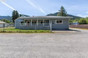 47508 Hansen St, Oakridge, OR 97463 - Photo 1