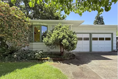 4296 SE Fieldcrest St, Milwaukie, OR 97222 - Photo 1