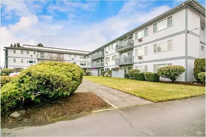 2005 Tibbetts Dr #203, Longview, WA 98632 - Photo 1