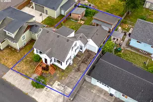 1706 5th St, Tillamook, OR 97141 - Photo 1