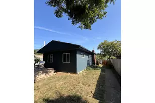 94250 3rd St, Gold Beach, OR 97444 - Photo 1