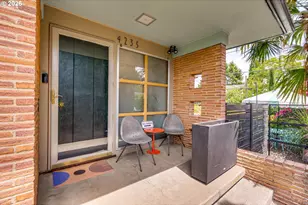 4235 SE Woodward St, Portland, OR 97206 - Photo 1