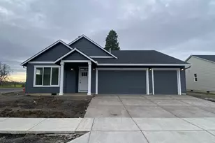 677 Parker Loop, Silverton, OR 97381 - Photo 1