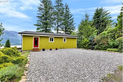 154 NE Tari Ln, Stevenson, WA 98648 - Photo 1