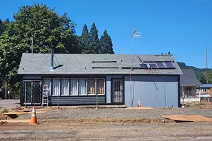 434 S Cedar St, Drain, OR 97435 - Photo 1