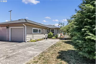 2114 Centennial Blvd, Springfield, OR 97477 - Photo 1