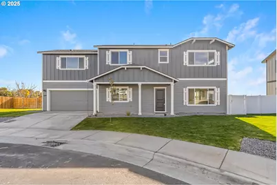 1732 NE 9th Ct, Hermiston, OR 97838 - Photo 1