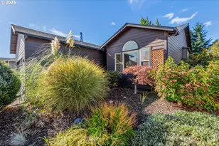 780 Henderson Rd, Hood River, OR 97031 - Photo 1