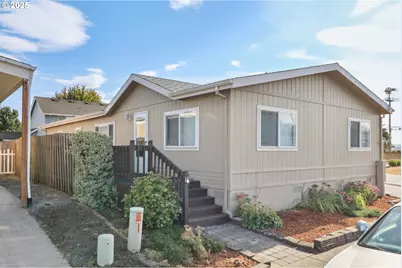 1000 S McKern Ct #40, Newberg, OR 97132 - Photo 1