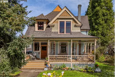 863 NE Ainsworth St, Portland, OR 97211 - Photo 1
