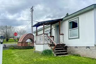 1580 Winston Section Rd, Winston, OR 97496 - Photo 1