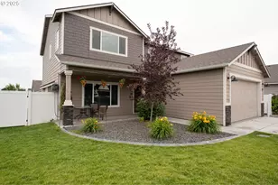 1951 NW Archer Dr, Hermiston, OR 97838 - Photo 1