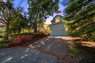 5002 SW Vacuna St, Portland, OR 97219 - Photo 1