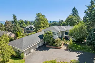 21950 Shannon Ln, West Linn, OR 97068 - Photo 1