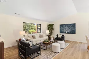 10530 SW Johnson St, Portland, OR 97223 - Photo 7