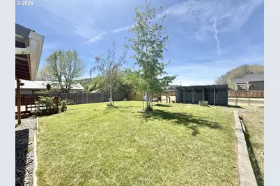 610 NW Bridge St, John Day, OR 97845 - Photo 23