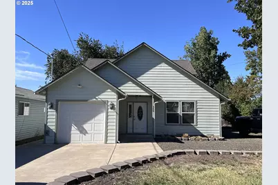 368 Page Rd, Winchester, OR 97495 - Photo 1