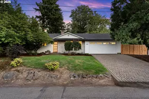 4910 SW Vesta St, Portland, OR 97219 - Photo 1
