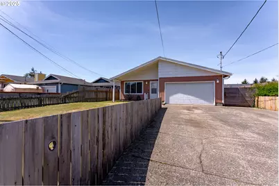 1140 Sanford St, Coos Bay, OR 97420 - Photo 1